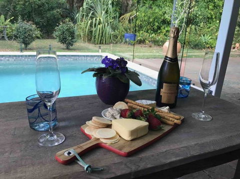 Absolute Beach Front Home -Dogs, Surf, Relax, Bush - Accommodation Melbourne 3