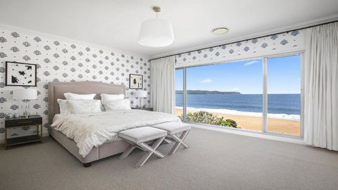 Absolute Beachfront On Stunning Pearl Beach - Accommodation Melbourne 0
