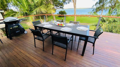 Absolute Lakefront House - Enjoy The Sunrise - Accommodation Melbourne 0
