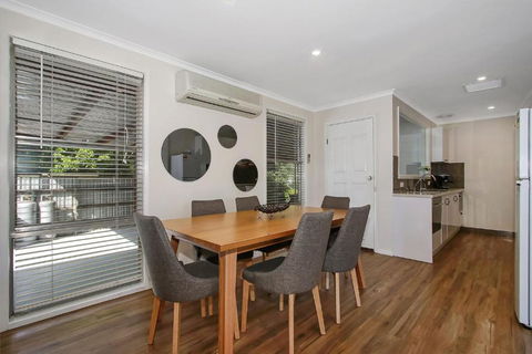Acaronar- Great Value For Money - Accommodation Melbourne 2