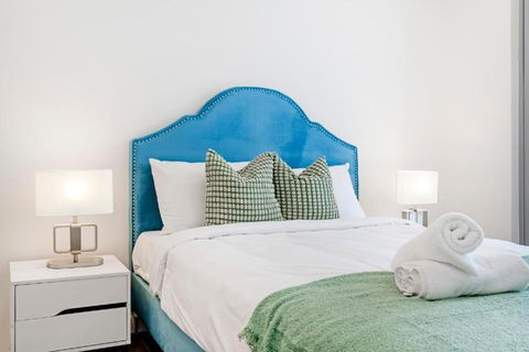 Accor Stadium Luxury - 3 Bed 2 Baths, Sleeps 6, Pool, Parking If Available- NO PARTIES - Accommodation Melbourne 2