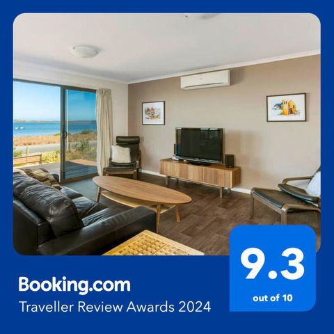 Absolute Waterfront Views And Kayaks - Accommodation Melbourne 3