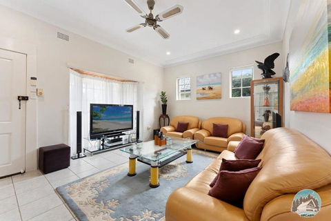 Aircabin - Blakehurst - Spacious - 5 Beds House - Accommodation Melbourne 0
