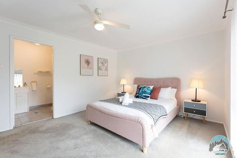 Aircabin - Marayong - Convenient - 3 Beds House - Accommodation Melbourne 2