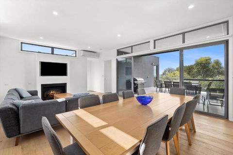 Aireys Sunset Beach House - Accommodation Melbourne 4