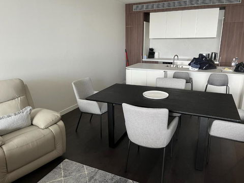 AKS Honeysuckle - Accommodation Melbourne 1