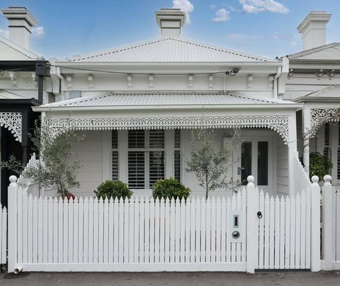 Albert Park Bayside Brilliance GRHM - Accommodation Melbourne 0