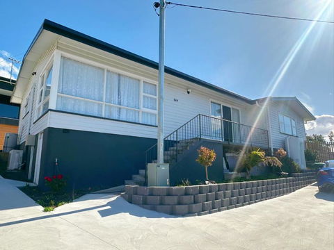 All-Seasons Comfort - Close To CBD & Air Port - Accommodation Melbourne 0