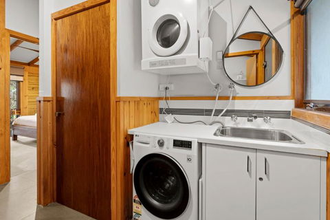 Alpine Creek House And Cabin - Accommodation Melbourne 4