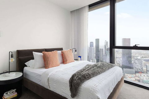 An Astonishing 3BR Apt At Sapphire By The Gardens - Accommodation Melbourne 1