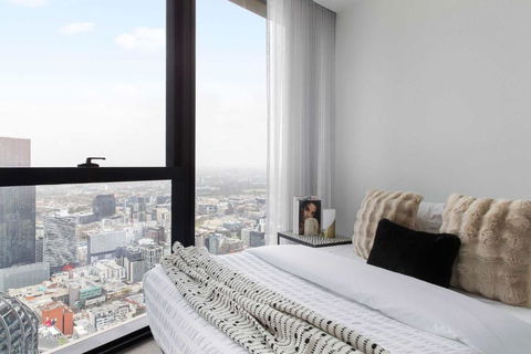 An Astonishing 3BR Apt At Sapphire By The Gardens - Accommodation Melbourne 4