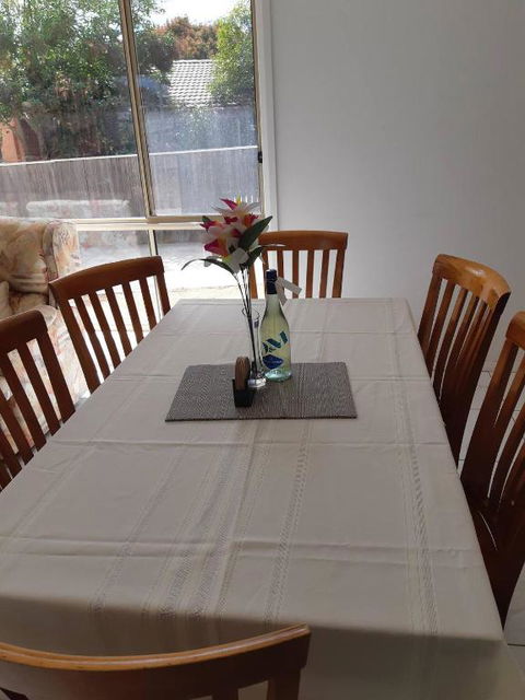 An Executive 3 Bedroom New House, All To Yourself - Accommodation Melbourne 0