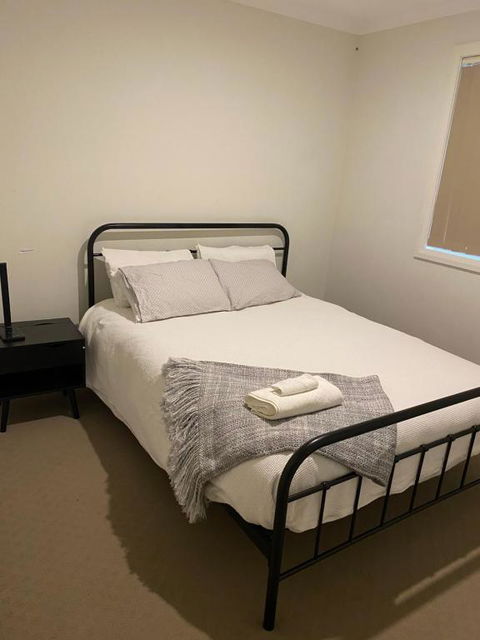 An Executive 3 Bedroom New House, All To Yourself - Accommodation Melbourne 2