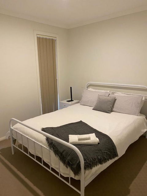 An Executive 3 Bedroom New House, All To Yourself - Accommodation Melbourne 3