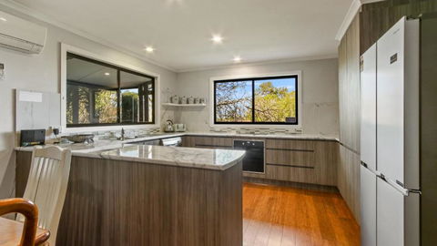 Anchored On Capes Upstairs - Accommodation Melbourne 1