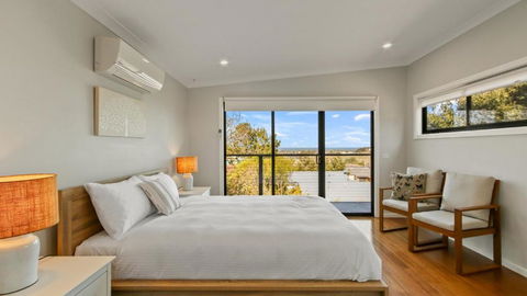 Anchored On Capes Upstairs - Accommodation Melbourne 0
