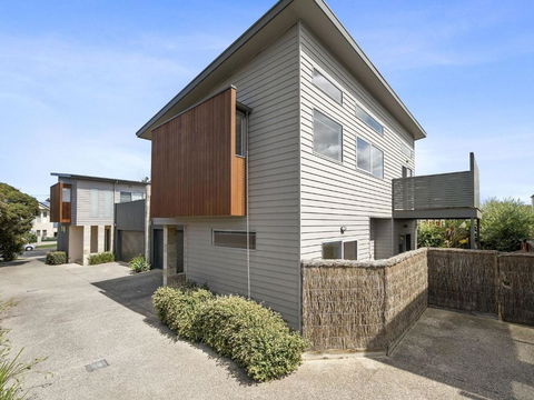 Anderson Central Torquay 36 - Accommodation Melbourne 1