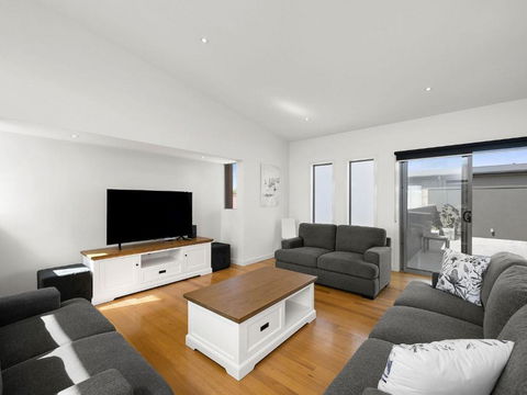 Anderson Central Torquay 36 - Accommodation Melbourne 3