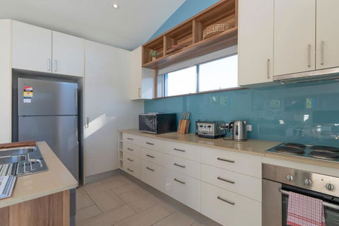 Alkira By Experience Jervis Bay - Accommodation Melbourne 4
