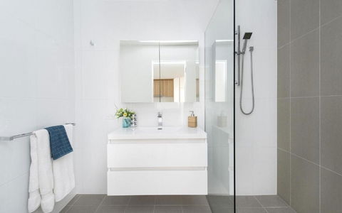 Azure 30 - Accommodation Melbourne 3
