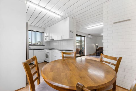 Apollo Unit 25 Ground Floor - Accommodation Melbourne 4
