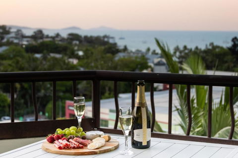 Aqua On The Edge - Accommodation Melbourne 1