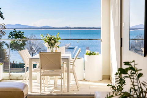 Aura 3 Spectacular Beachside Views - Accommodation Melbourne 1