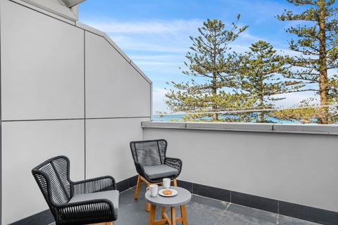 Austi Beach Escape - A Dreamy Oceanfront Haven - Accommodation Melbourne 2