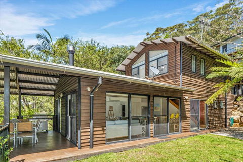 Avoca Beach Living - Accommodation Melbourne 1