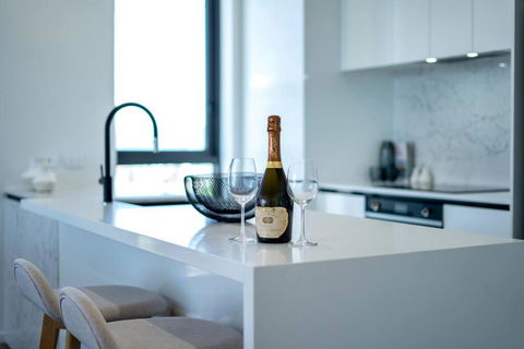 Awesome 2BR2B Mesmerizing OceanViews! - Accommodation Melbourne 4