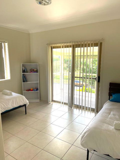 Azalea Grove - Family Or Friends Getaway - Accommodation Melbourne 4