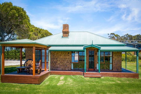 Apollo Bay Cottages- Marriners - Accommodation Melbourne 1