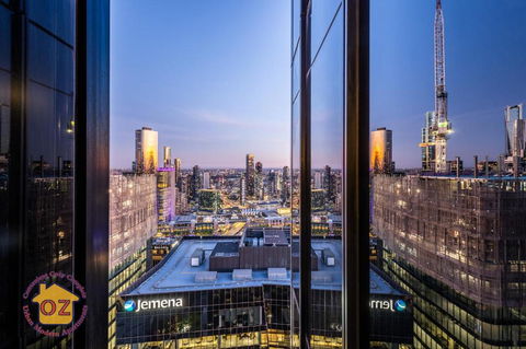 Aussie Escape Apartments-Skyline Collins Tower - Accommodation Melbourne 0