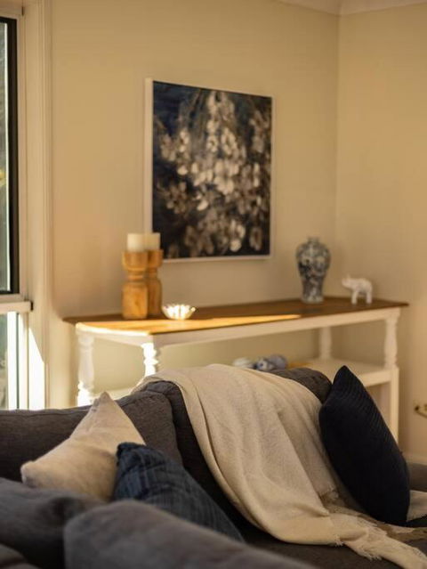 Arcadia 5BR Golfside Parkview Mansion-Tranquil, Huge Deck - Accommodation Melbourne 2