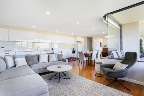 B314S - Waverton Village Heights - Accommodation Melbourne 2