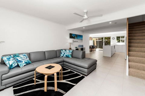 BARBADOS Ultimate Laid-back Holiday - Flat Stroll To River - Accommodation Melbourne 0