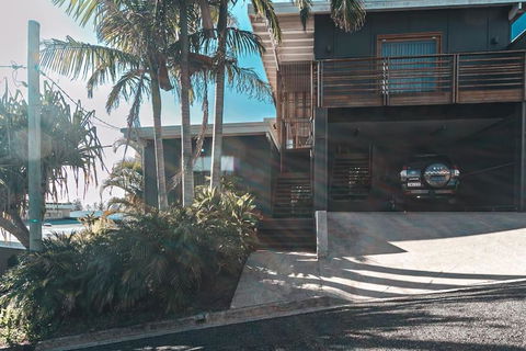 BAY PROPERTIES . The Chill - Accommodation Melbourne 2