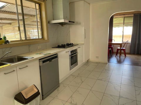 B Convenient And Livable Place For Daily Life - Accommodation Melbourne 4