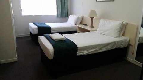 Southport Motel & Apartments - Accommodation Melbourne 17