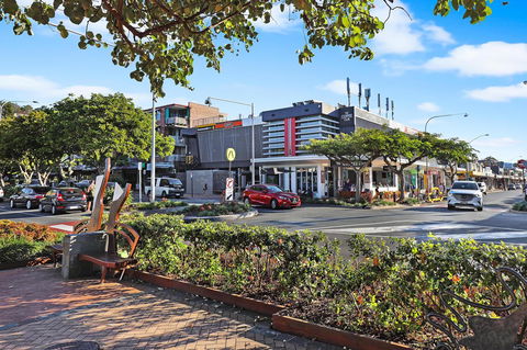 Pacific Regis Beachfront Holiday Apartments - Accommodation Melbourne 16