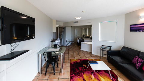La Promenade - Accommodation Melbourne 17
