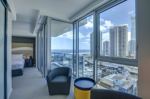 Hilton Surfers Paradise Hotel & Residences - Accommodation Melbourne 1