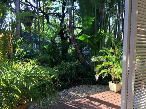 Port Douglas Apartments - Adults Only Oasis - Accommodation Melbourne 2