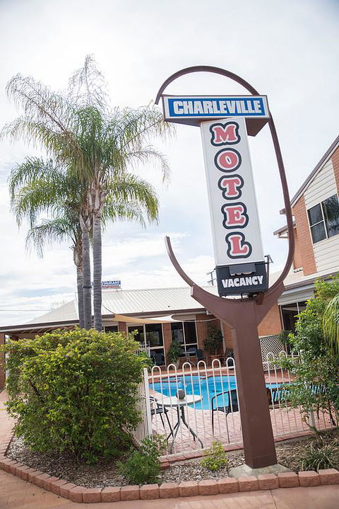 Charleville Motel - Melbourne 4u 2