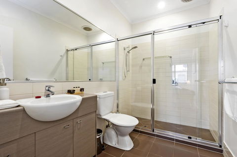 Lotus Retreat - Accommodation Melbourne 3