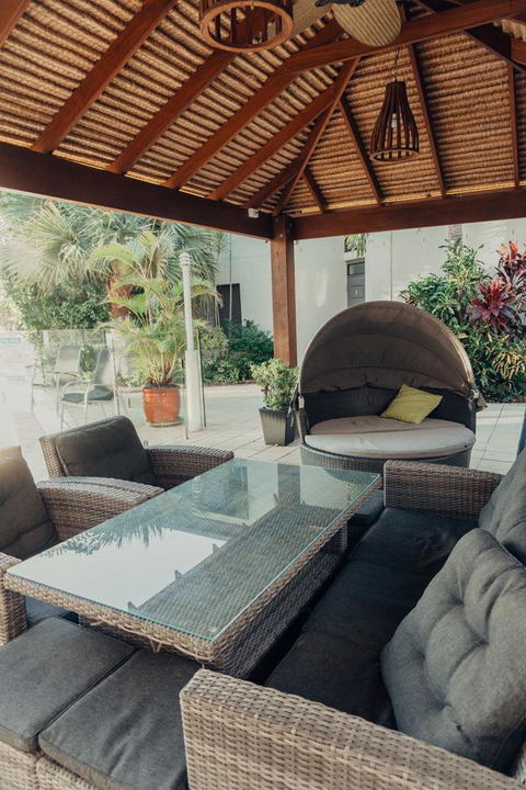 Burleigh Palms Holiday Apartments - Accommodation Melbourne 30