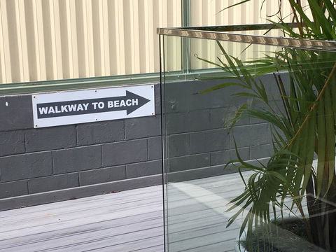 Burleigh Palms Holiday Apartments - Accommodation Melbourne 11