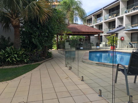 Burleigh Palms Holiday Apartments - Accommodation Melbourne 3