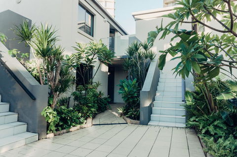 Burleigh Palms Holiday Apartments - Accommodation Melbourne 17