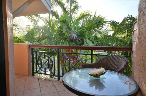 Martinique On Macrossan - Accommodation Melbourne 8